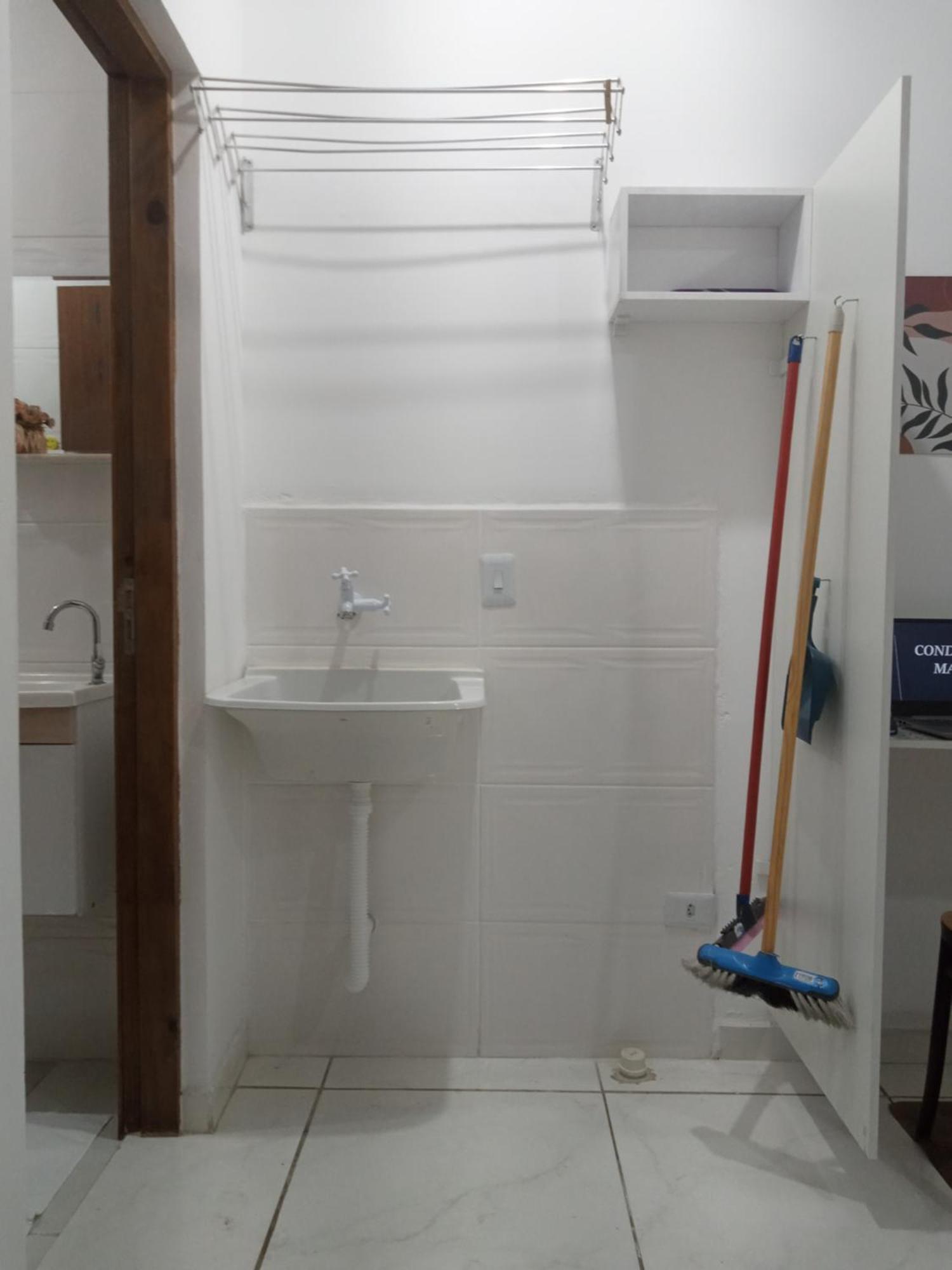 핀다모냥가바 Loft 2 Completo Ar Canais Assinat Garagem Internet Prox Aparecida E Industrias 아파트 외부 사진